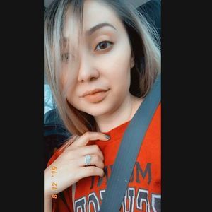 Meet your Posher, Danielle